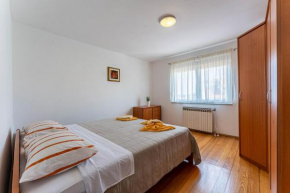 Apartment Darko